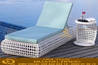 Ghế hồ bơi mây nhựa ngoài trời cho không gian sang trọng, cao cấp, bền bỉ theo thời gian