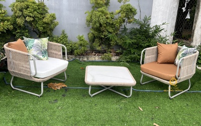 Bàn ghế mây nhựa QD-2118 thiết kế hiện đại với mặt bàn đá tự nhiên