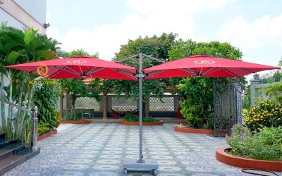 Mẫu dù lệch tâm vuông bền đẹp, sang trọng