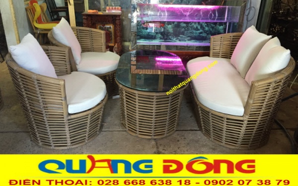 Bàn ghế sofa bằng nhựa giả mây với ưu điểm vượt trội có thể dùng cho nội thất và cả ngoại thất sân vườn 