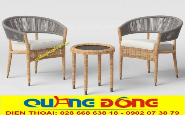 Mẫu bàn ghế giả mây QD-298 thon gọn, tinh tế kết hợp giữa mây nhựa và những sợi dây dù chắc chắn, thích hợp cho sử dụng ở ban công, nhà phố, quán cafe...