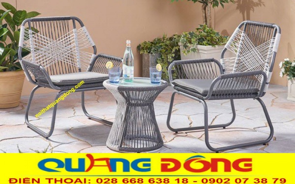 Mẫu bàn ghế ngoài trời giả mây đan thủ công trên mây nhựa cao cấp bằng 2 màu sắc nổi bật trắng - xám
