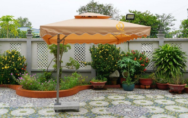 Dù lệch tâm vuông 2.5 mét có rèm ngoài trời bền đẹp