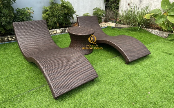 Bàn ghế sân vườn tinh tế sáng tạo, ghế đẹp thư giãn nghệ thuật đường nét uốn cong mềm mại dễ sử dụng cho nhiều không gian khác nhau