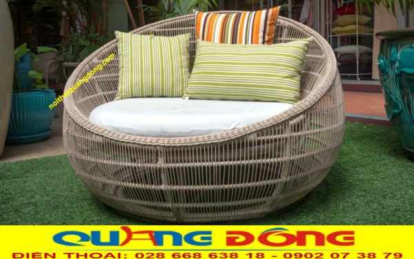 Giường tắm nắng QD-531 đan sợi nhựa tròn 3-3,5ly vô cùng tỷ mỷ công phu thủ công bằng tay của những người thợ có nhiều năm kinh nghiệm