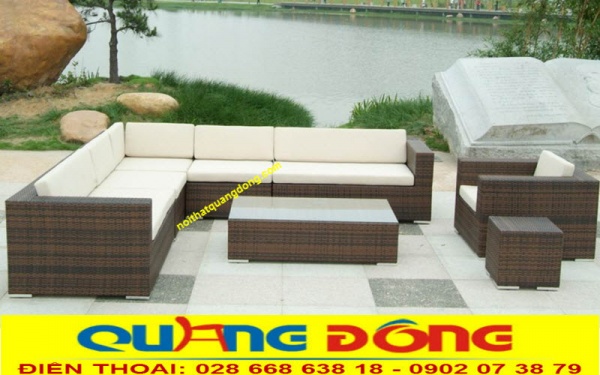 mẫu sofa mây nhựa QD-613 là một trong những mẫu thiết kế theo truyền thống, với tạo dáng vuông vứt thành từng khối thích hợp cho phòng khách rộng rãi hoặc sân vườn