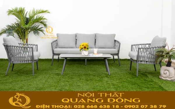 Sofa giả mây sân vườn, bộ sofa thiết kế đơn giản sử dụng lối đan thủ công trên chất liệu mây nhựa PE chính phẩm hiện đại, màu sắc xám bạc nhẹ nhàng sang trọng cho mọi không igan