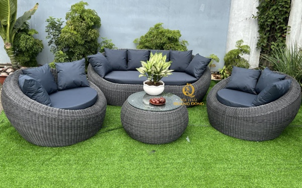 Sofa mây nhựa sân vườn kểu đan chắc chắn, tinh tế hoàn toàn bằng thủ công với phong cách màu sắc lựa chọn trang nhã, cá tính cho không gian sống của bạn thêm sang trọng