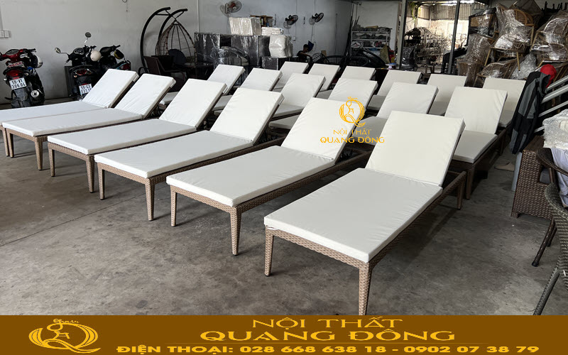 Ghế hồ bơi QD-1272 được sản xuất hàng loạt tại công ty Nội thất Quang Đông