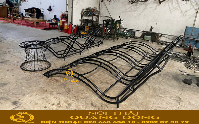 Sử dụng khung sườn bằng thép được sơn tĩnh điện