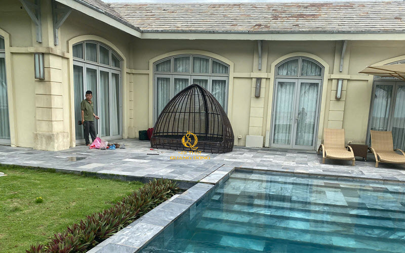 Giường tắm nắng mây nhựa được sản xuất tại Nội Thất Quang Đông