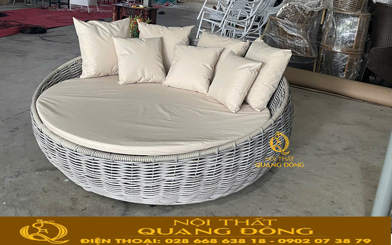 Giường tắm nắng QD-553 được ghi hình tại xưởng Nội thất Quang Đông Giường tắm nắng nổi bật với kiểu dáng đẹp, chất liệu đạt chuẩn chất lượng