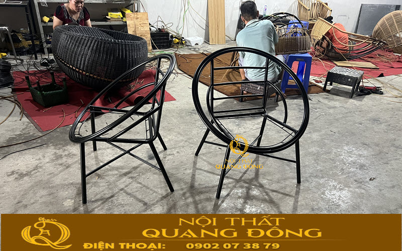 Khung kim loại sơn tĩnh điện có độ bền cao so với chất liệu thông thường