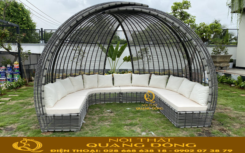 Sofa giả mây QD-740 sử dụng gam màu xám sang trọng của sợi mây nhựa 
