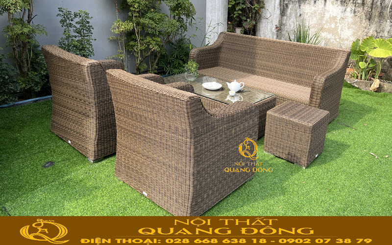 Sofa giả mây QD-748 gồm 2 ghế đơn, 1 băng dài, 1 đôn và 1 bàn hình chữ nhật