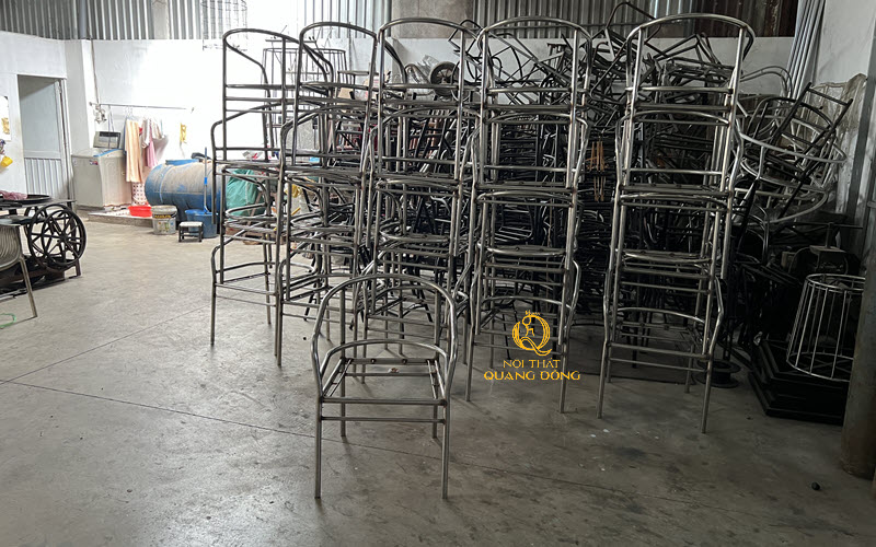 Hình ảnh khung ghế giả mây QD-2099 được ghi hình tại xưởng Nội thất Quang Đông