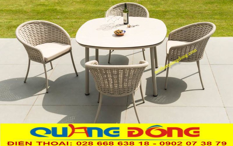 Ngoại thất sân vườn tươi sáng với bộ bàn ghế giả mây QD-312 Bàn ghế cafe giả mây QD-312 màu sắc tươi sáng
