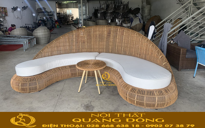 Hoàn thiện sofa mây nhựa QD-712 đẹp sang tại nội thất Quang Đông