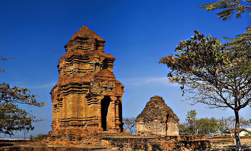 Hình ảnh tháp cổ Poshanu tại Phan Thiết